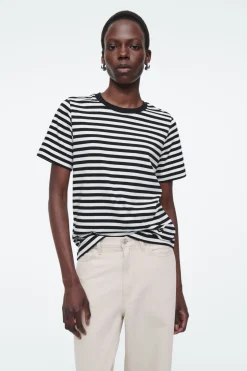 New COS 24/7 REGULAR T-SHIRT BLACK / WHITE / STRIPED