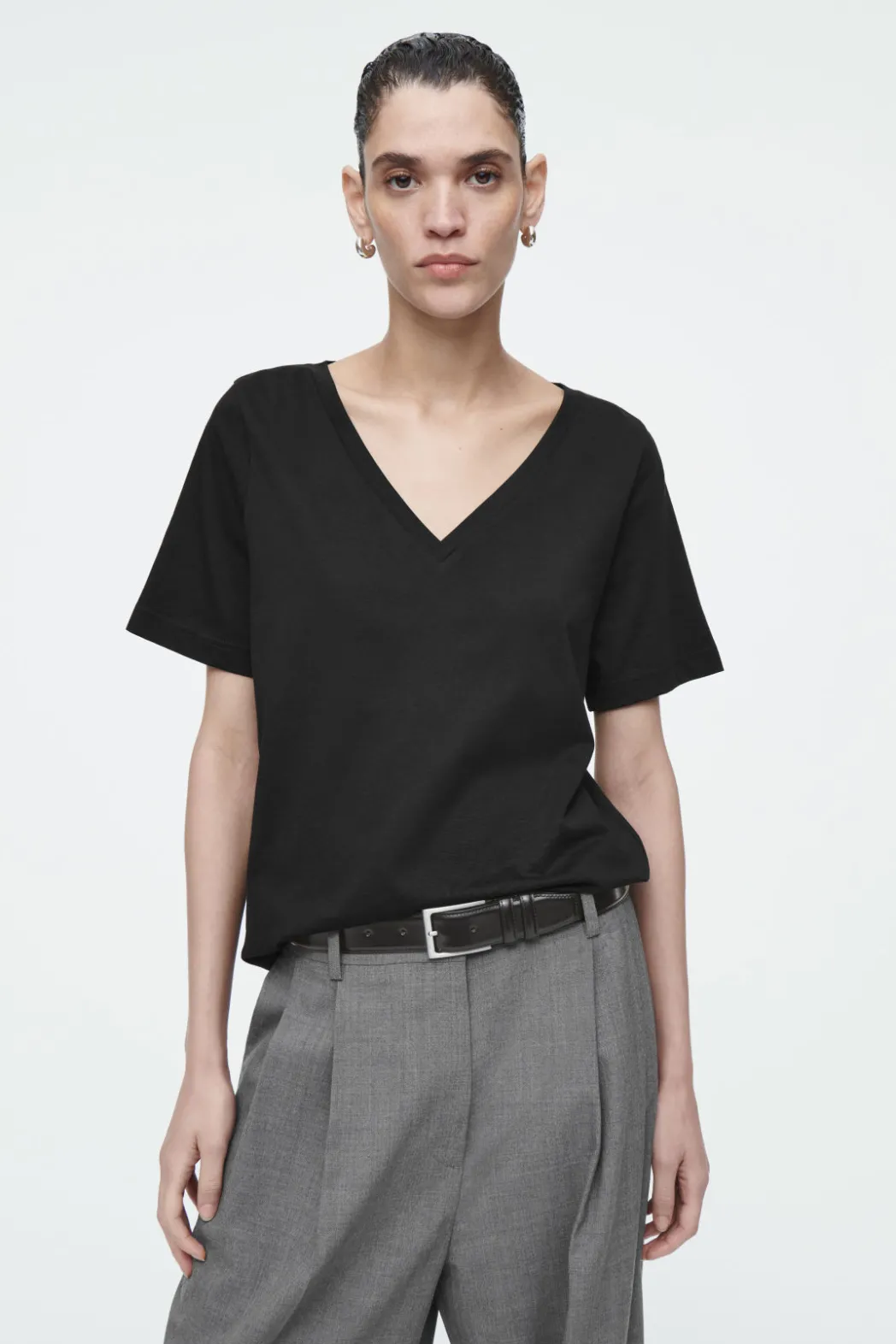 Hot COS 24/7 V-NECK T-SHIRT black