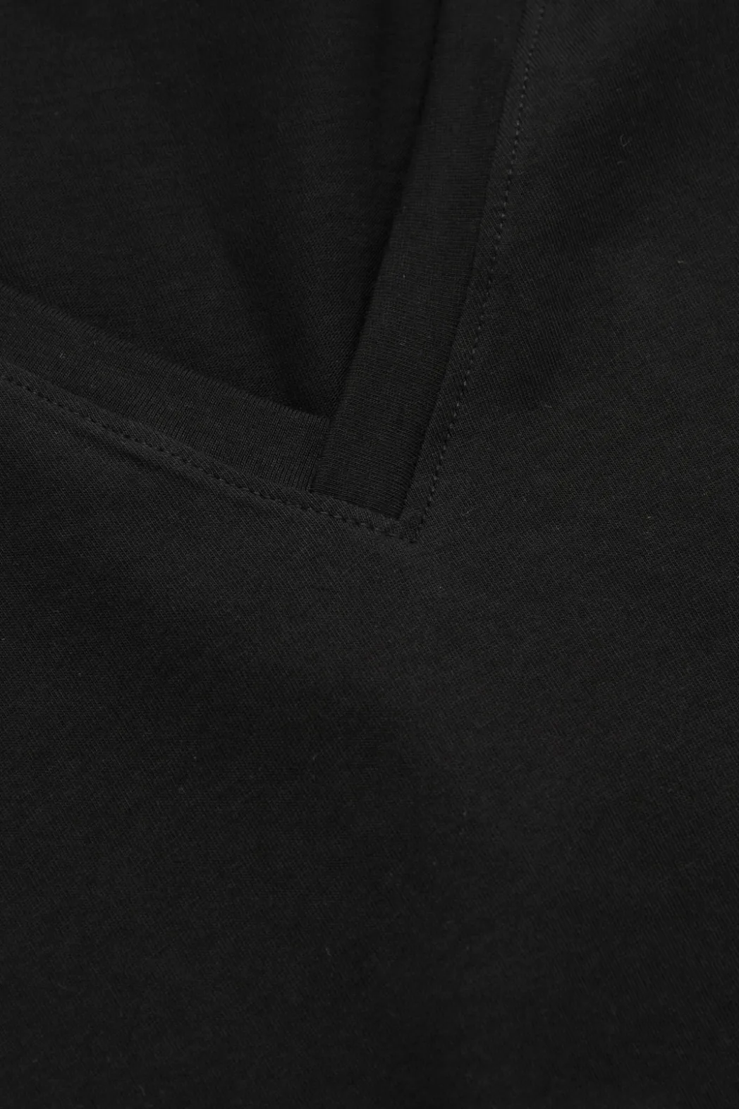 Hot COS 24/7 V-NECK T-SHIRT black