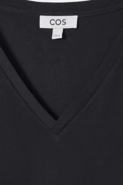 Hot COS 24/7 V-NECK T-SHIRT black
