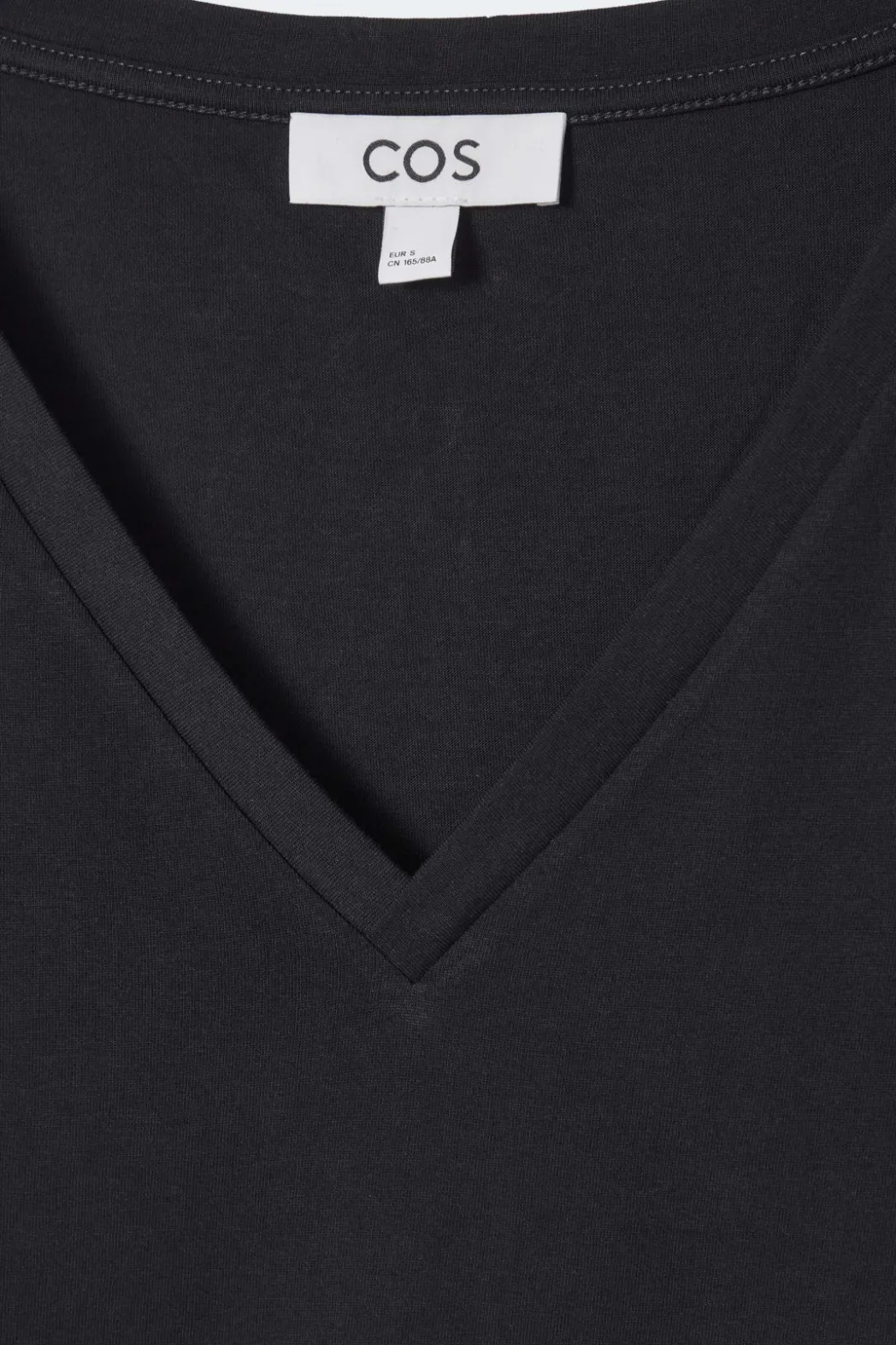 Hot COS 24/7 V-NECK T-SHIRT black