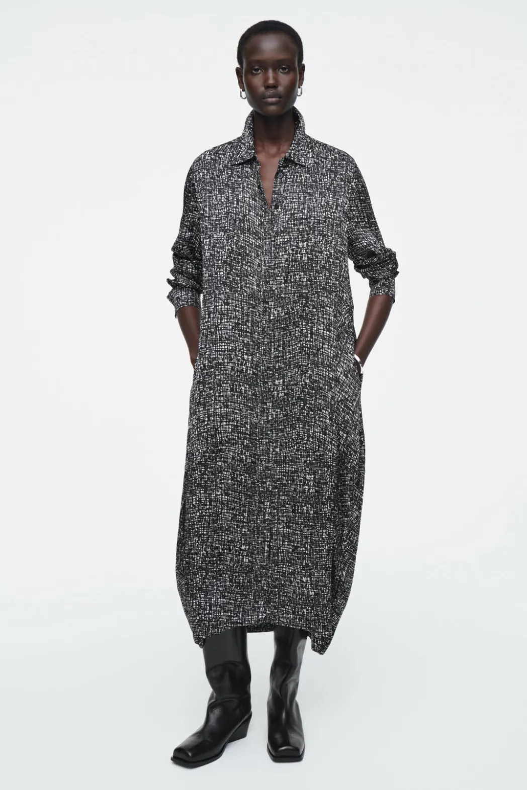 Clearance COS ABSTRACT CHECKED SHIRT DRESS BLACK / CHECKED