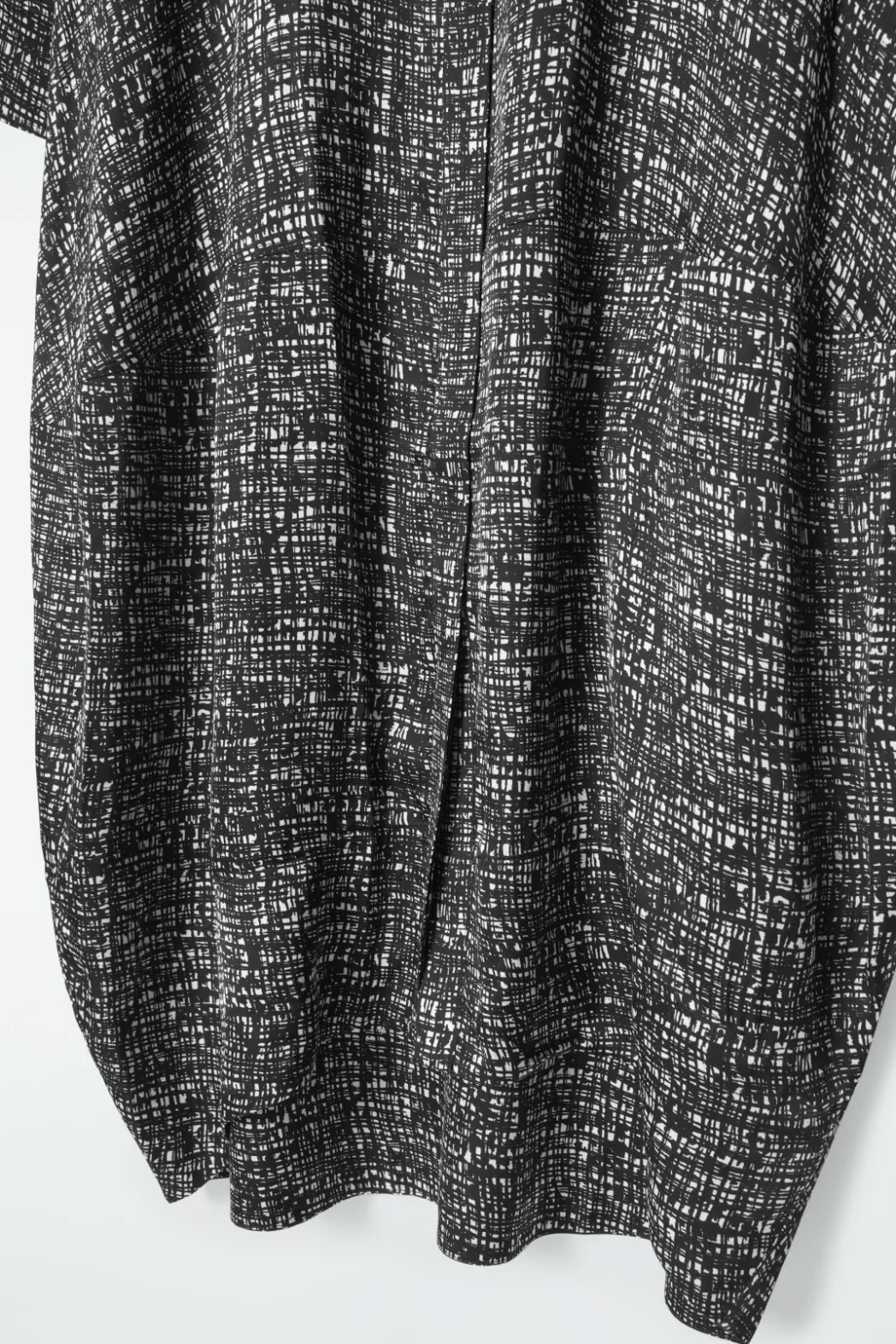 Clearance COS ABSTRACT CHECKED SHIRT DRESS BLACK / CHECKED