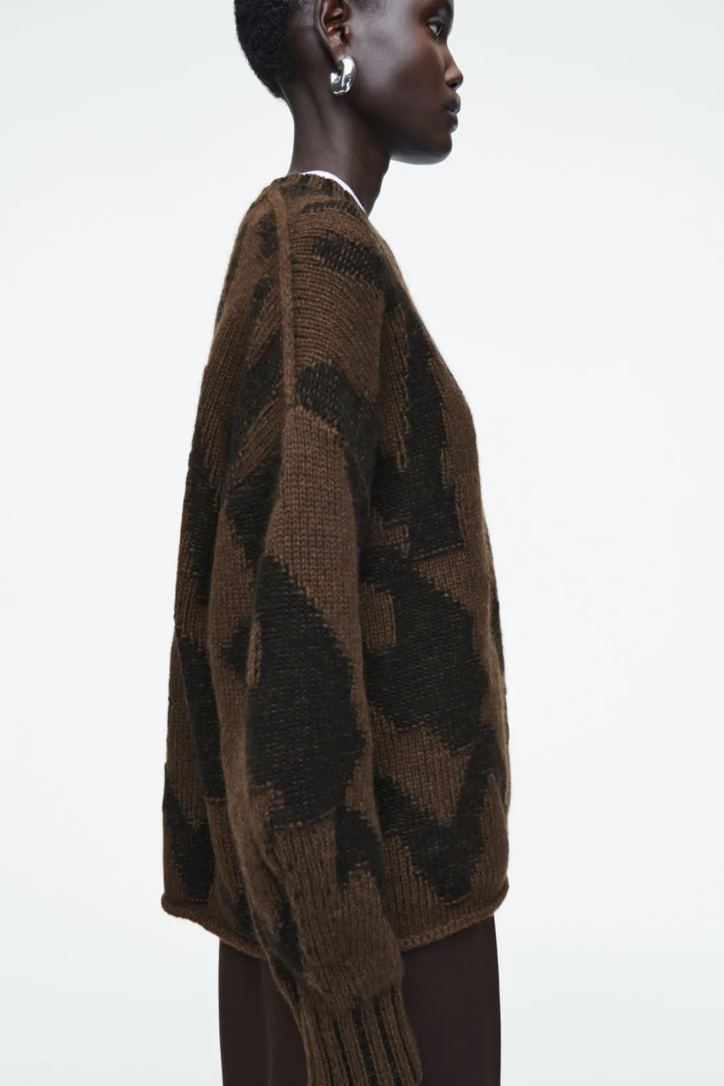 Outlet COS ABSTRACT WOOL-JACQUARD JUMPER BROWN / HOUNDSTOOTH