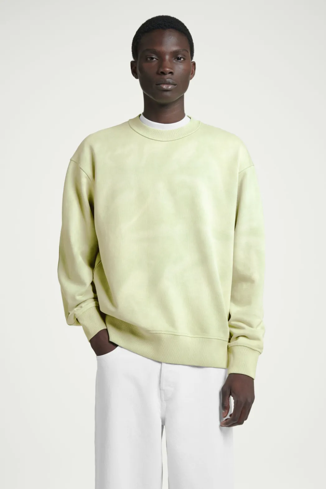 Outlet COS ACID-WASH SWEATSHIRT LIGHT GREEN