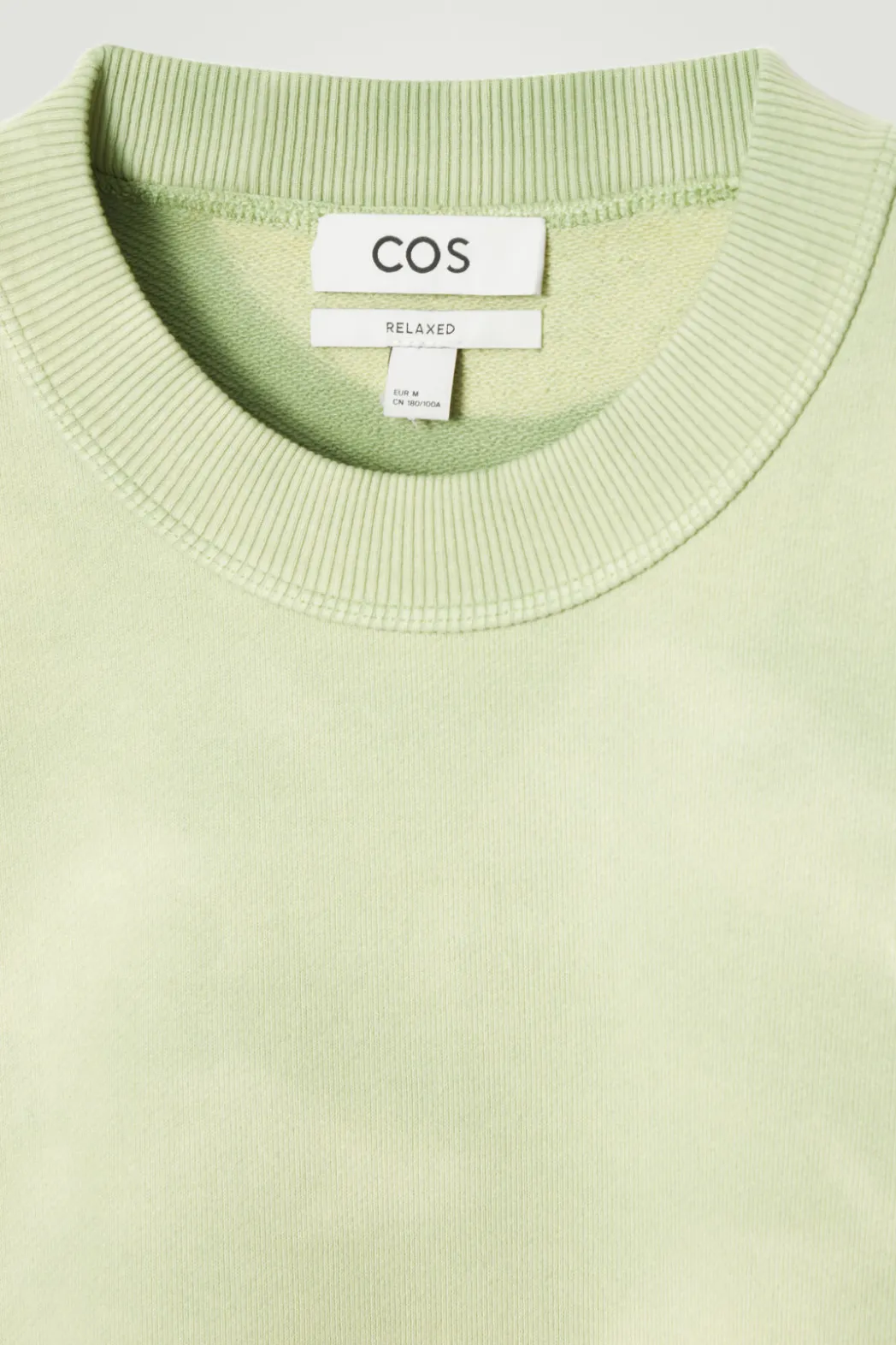 Outlet COS ACID-WASH SWEATSHIRT LIGHT GREEN