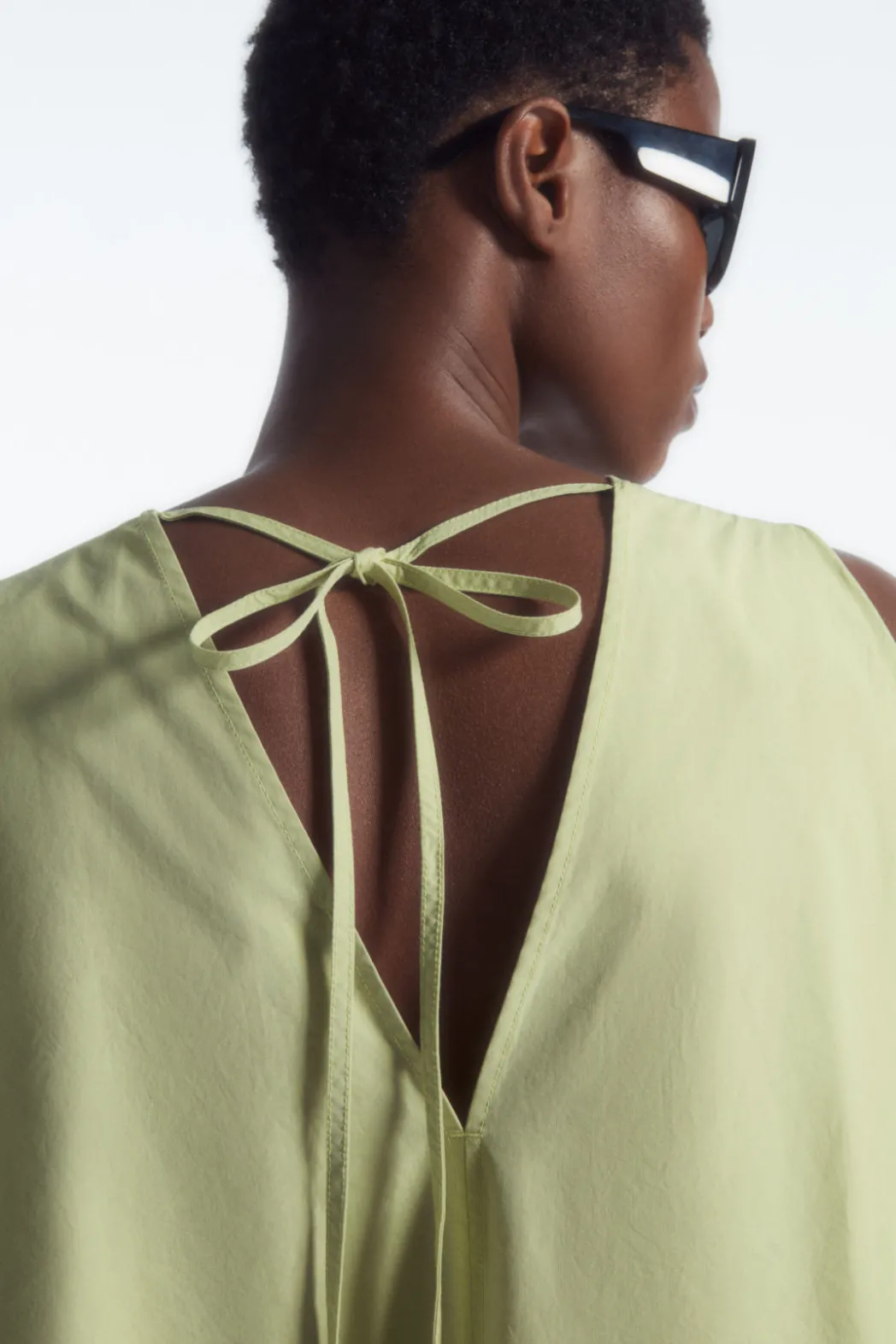 Online COS A-LINE SLEEVELESS MINI DRESS GREEN