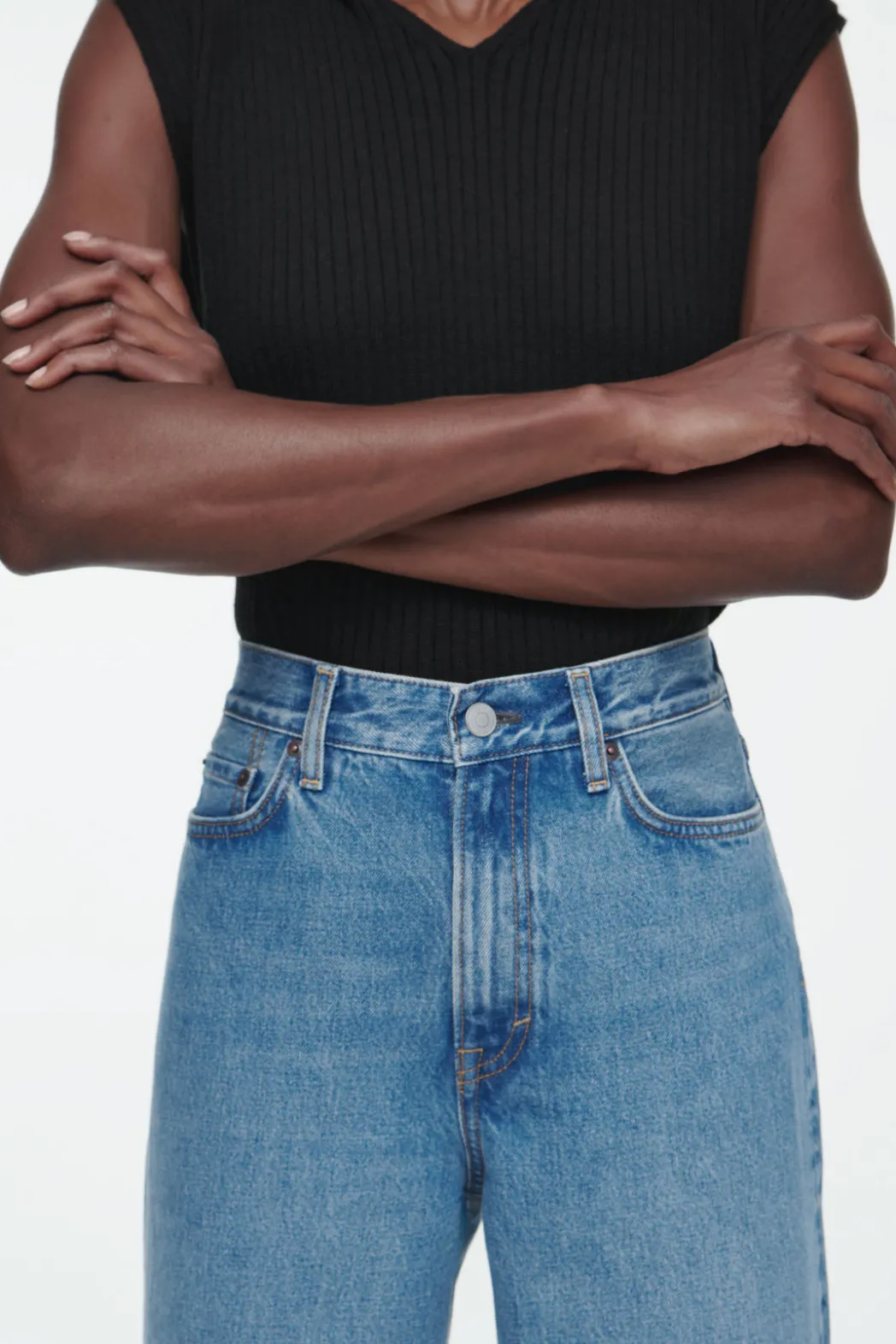 Discount COS ARCH TAPERED JEANS BLUE