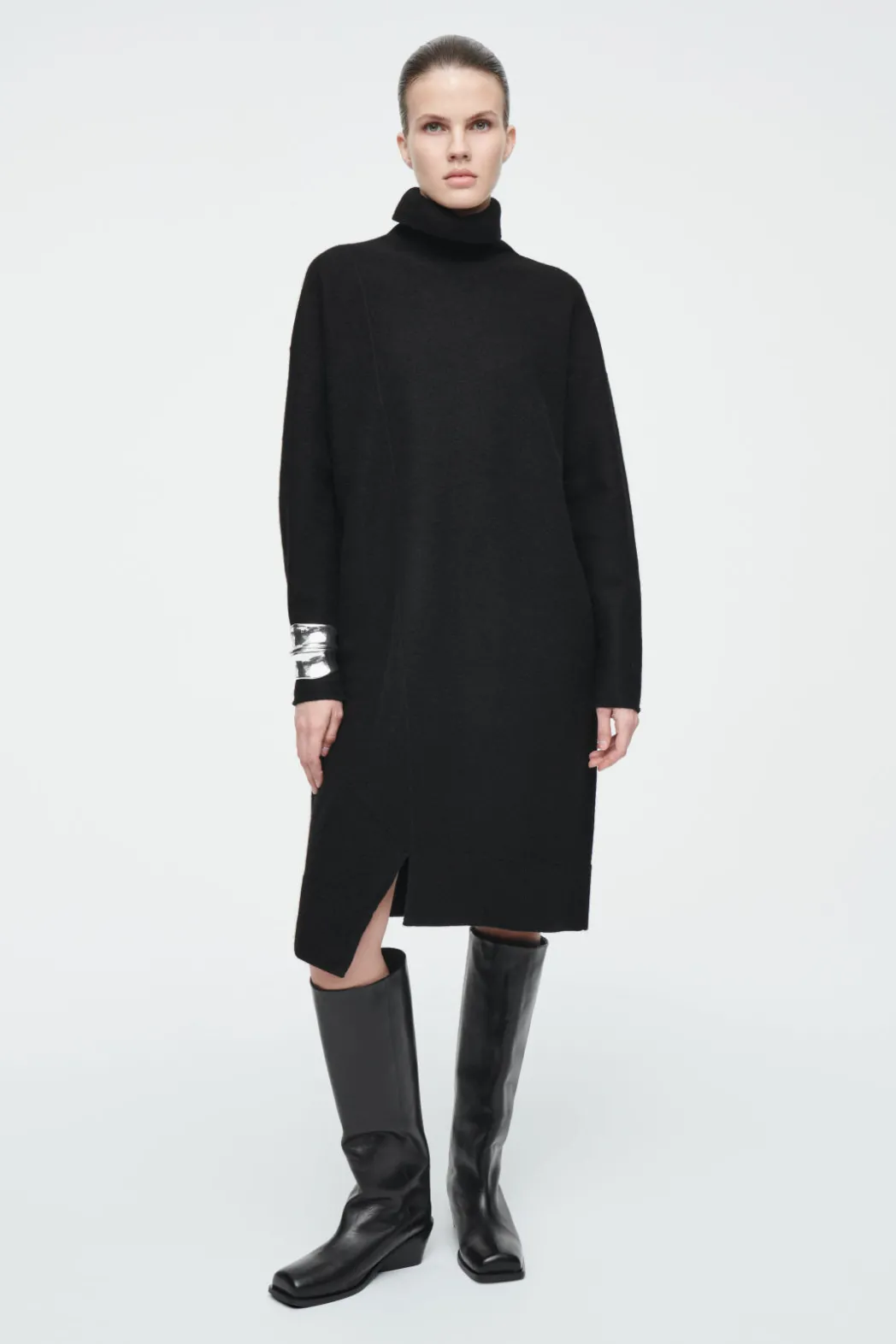Outlet COS ASYMMETRIC MERINO WOOL DRESS BLACK