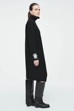 Outlet COS ASYMMETRIC MERINO WOOL DRESS BLACK