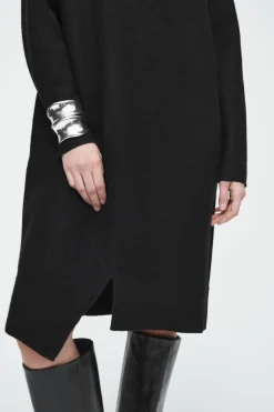 Outlet COS ASYMMETRIC MERINO WOOL DRESS BLACK