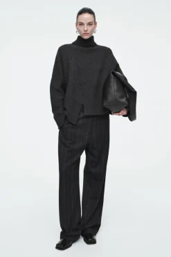 Clearance COS ASYMMETRIC MERINO WOOL SWEATER DARK GRAY