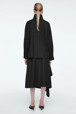 Online COS ASYMMETRIC PINSTRIPED WOOL SKIRT BLACK / PINSTRIPED