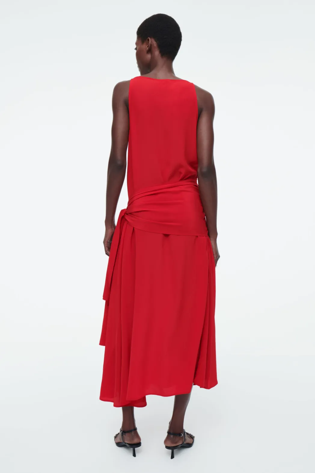 Discount COS ASYMMETRIC TIE-WAIST SILK DRESS RED