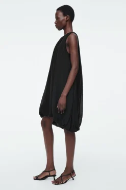 Online COS BALLOON MINI DRESS BLACK