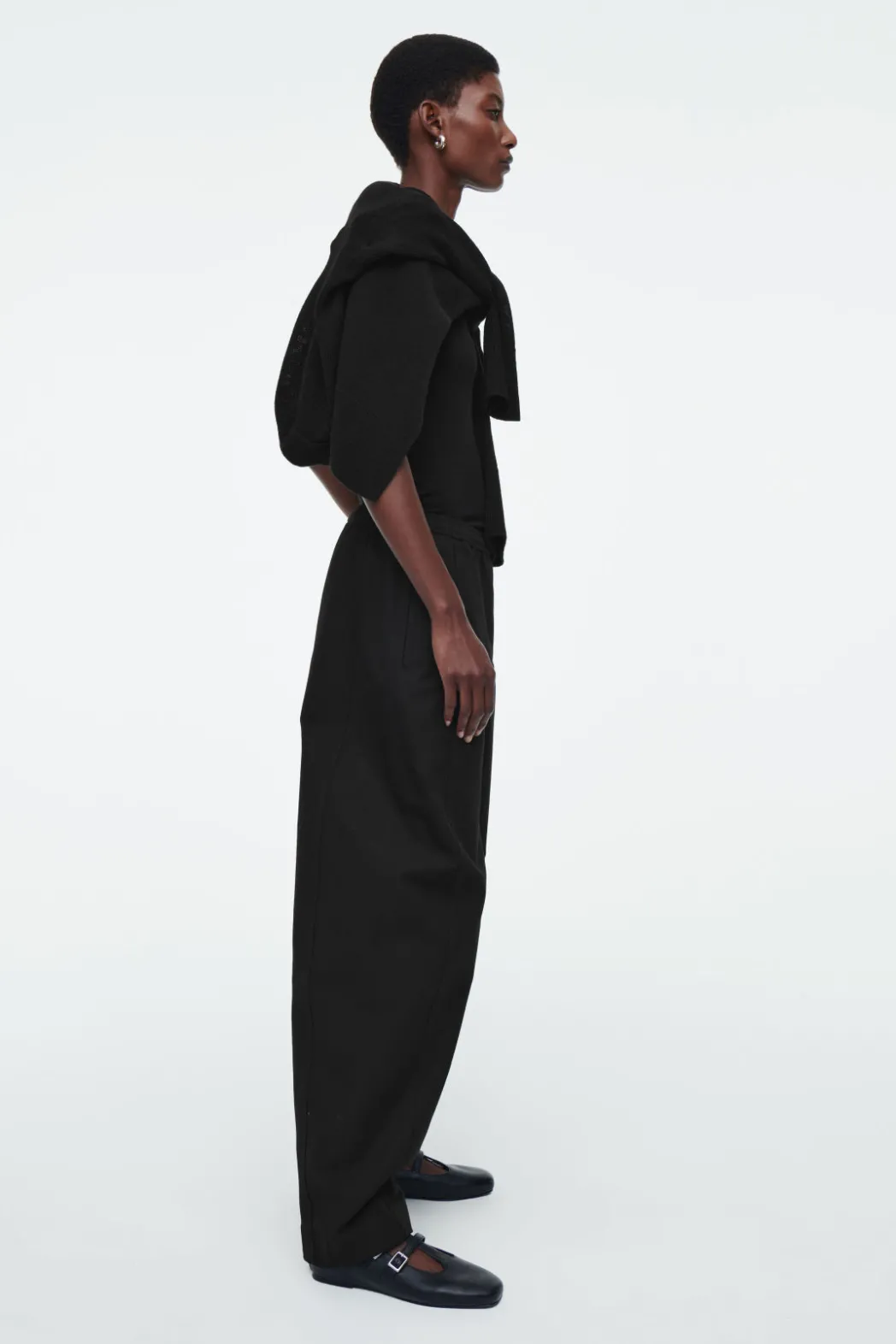 Online COS BARREL-LEG COTTON PANTS BLACK