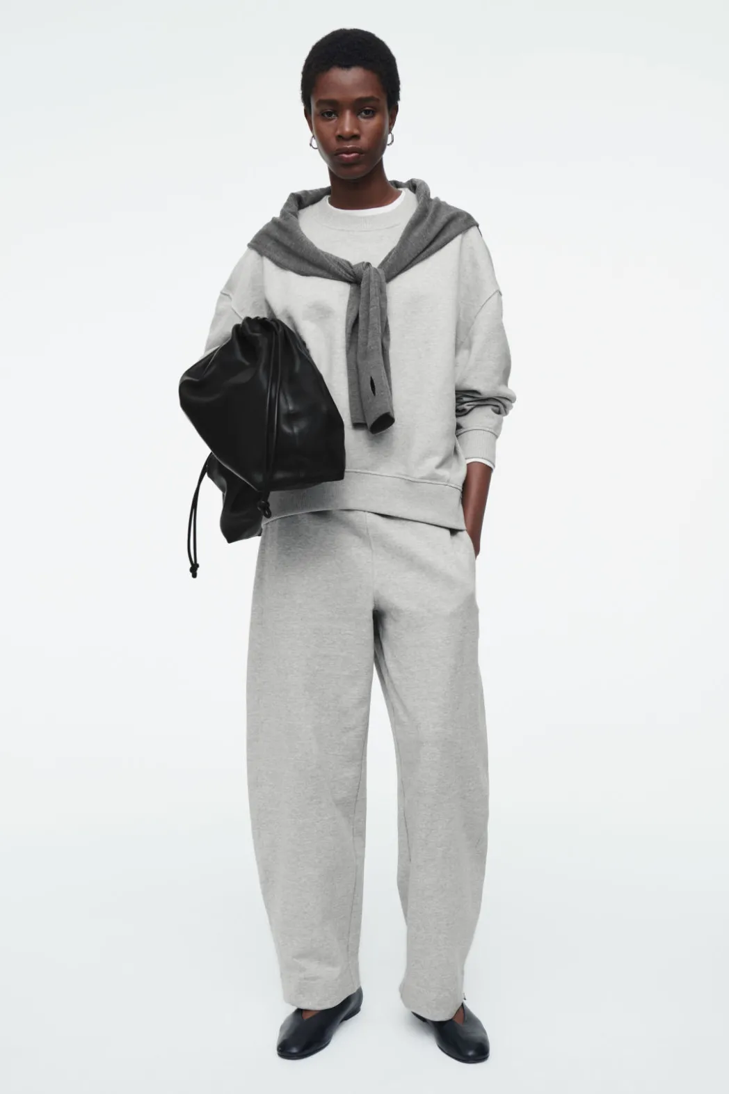Online COS BARREL-LEG JOGGERS GRAY MÉLANGE