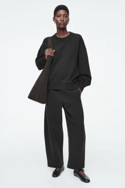 New COS BARREL-LEG JOGGERS BLACK