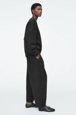New COS BARREL-LEG JOGGERS BLACK