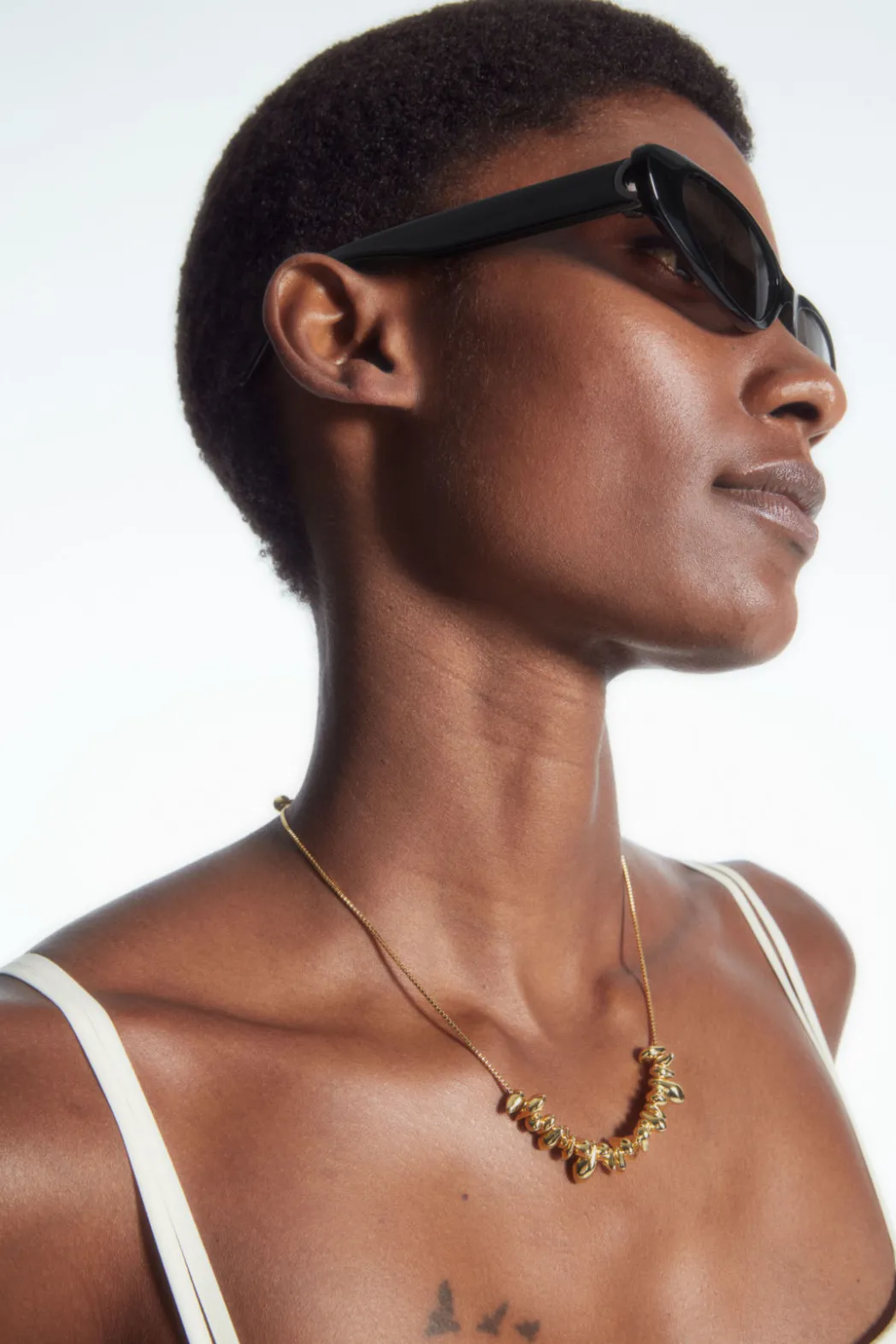 Discount COS BEADED BOX CHAIN NECKLACE GOLD