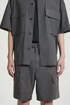 Outlet COS BELTED CARGO SHORTS GRAY