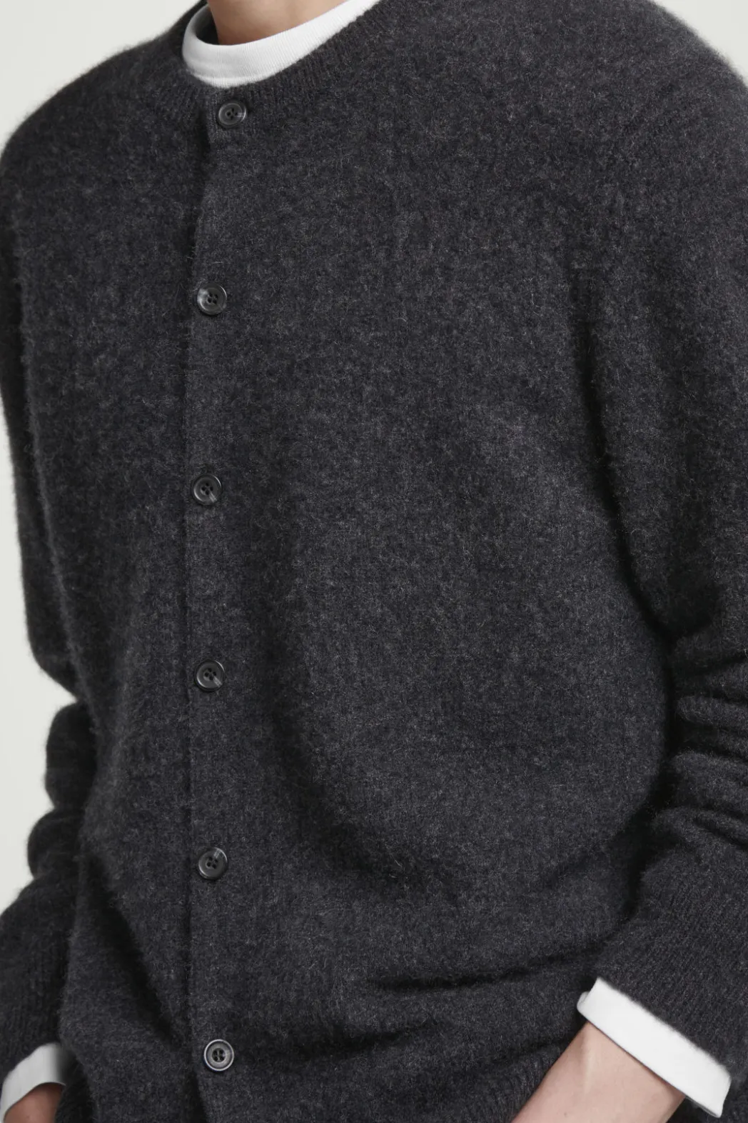 Hot COS BOILED-CASHMERE CREW-NECK CARDIGAN CHARCOAL MÉLANGE