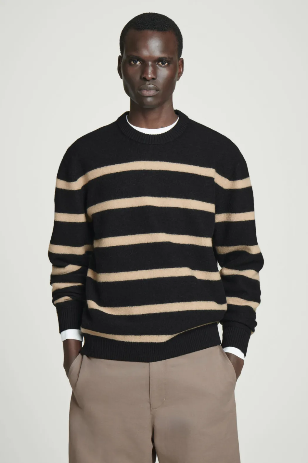 COS BOILED-WOOL CREW-NECK SWEATER BLACK / BEIGE / STRIPED