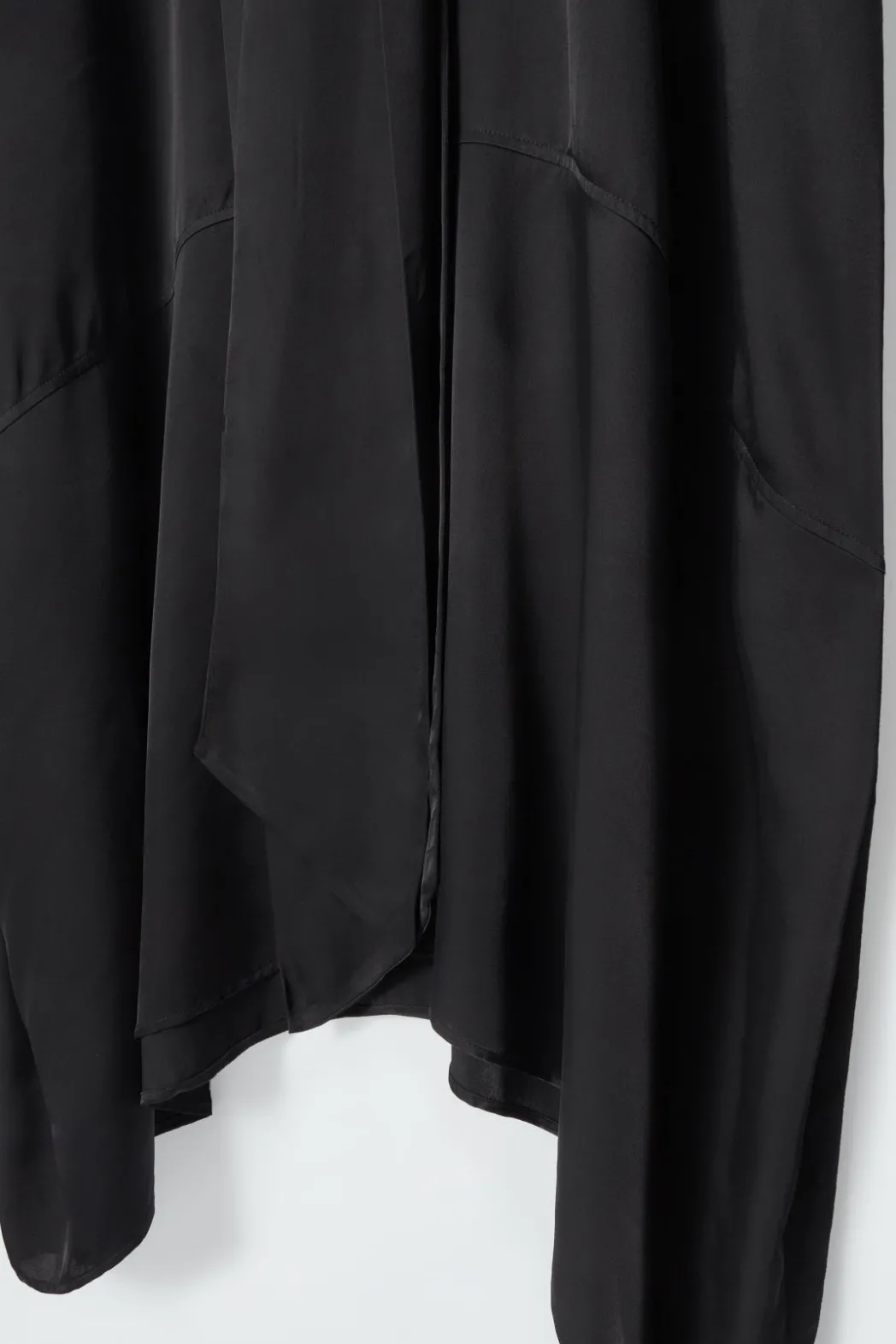 COS BOW-DETAIL ASYMMETRIC MIDI DRESS BLACK