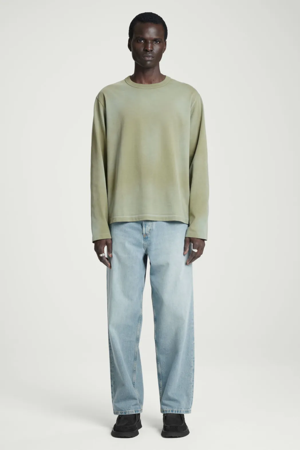 Clearance COS BOXY HEAVYWEIGHT LONG-SLEEVED T-SHIRT KHAKI
