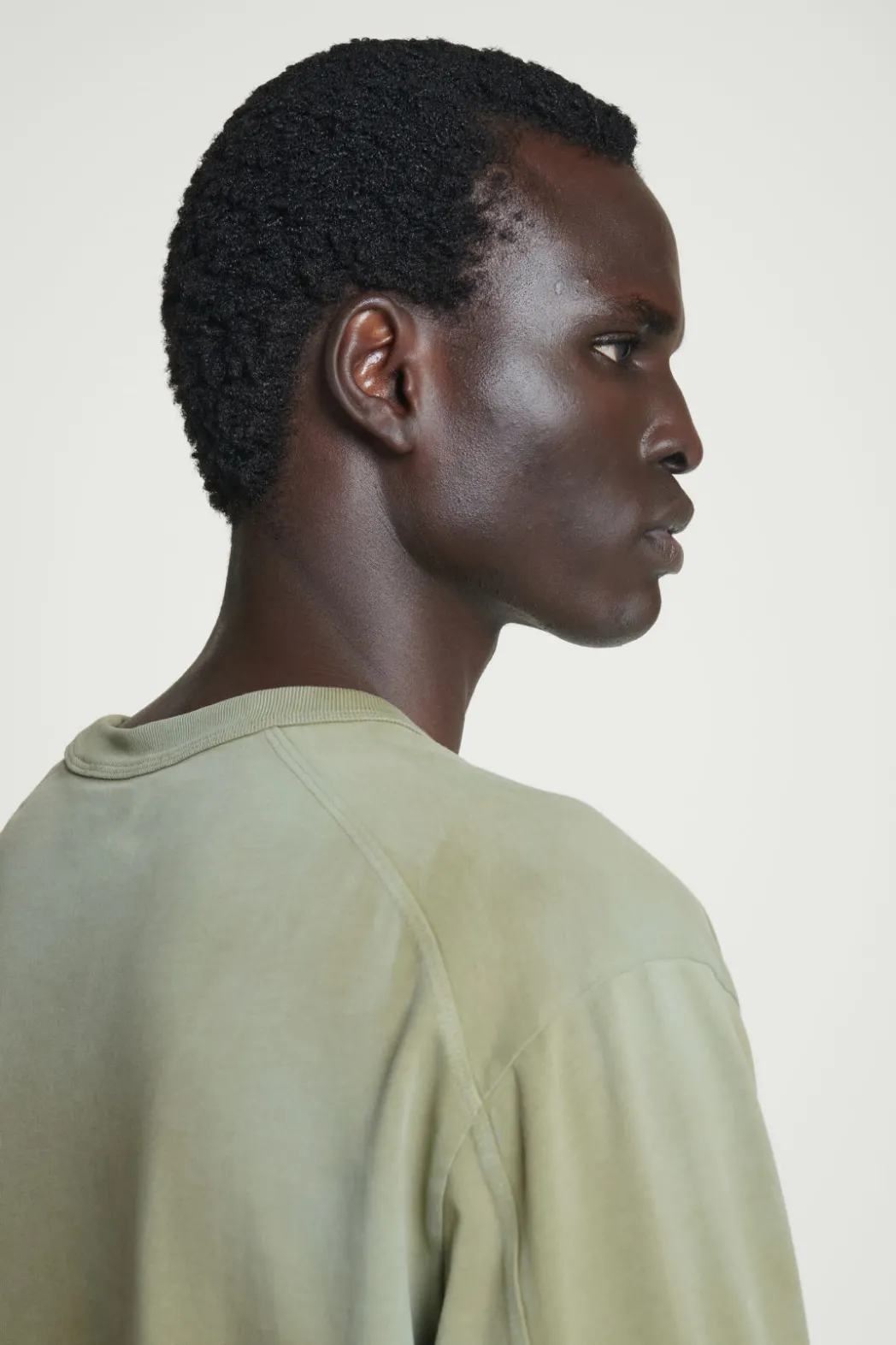 Clearance COS BOXY HEAVYWEIGHT LONG-SLEEVED T-SHIRT KHAKI