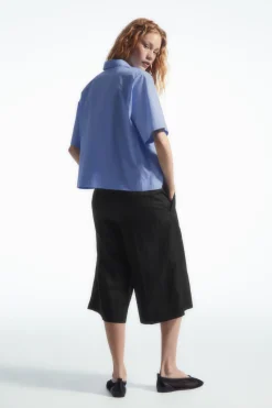 Online COS BOXY SHORT-SLEEVED POPLIN SHIRT LIGHT BLUE