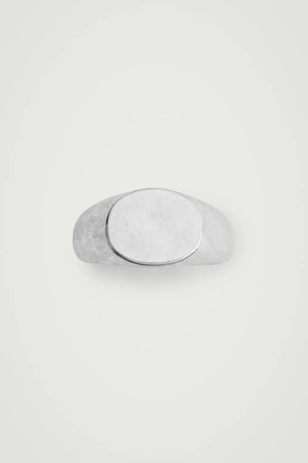 COS BRUSHED SIGNET RING SILVER