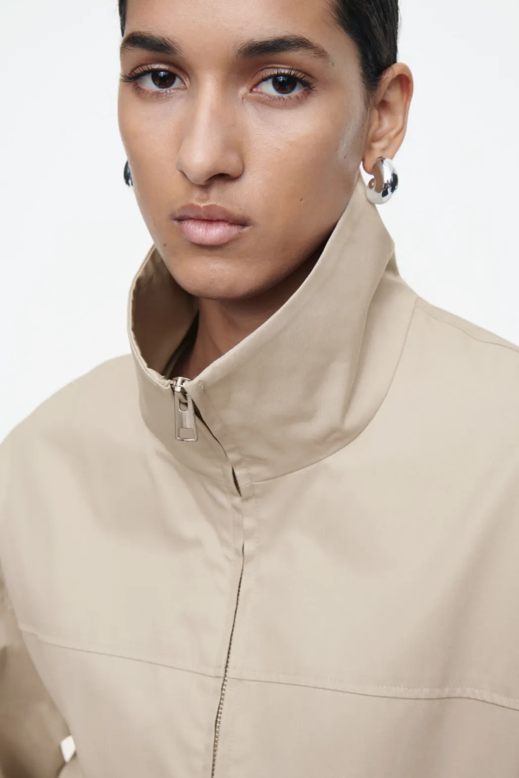 Clearance COS BUBBLE-HEM COTTON JACKET BEIGE