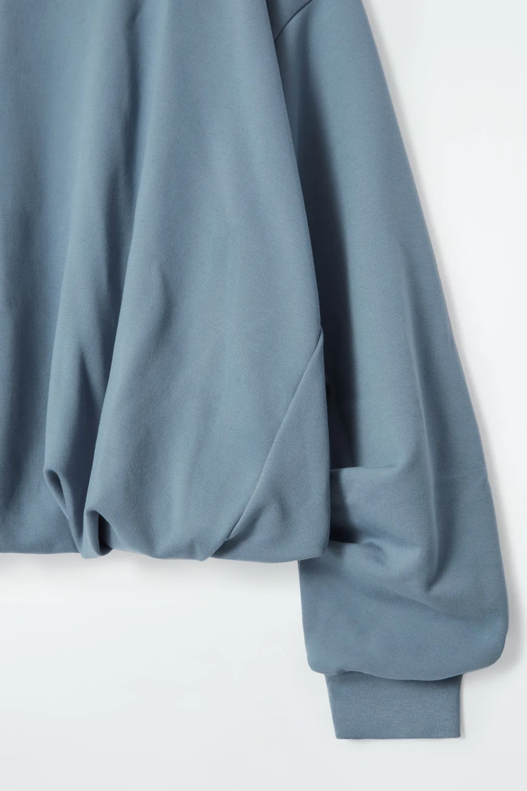 Online COS BUBBLE-HEM SWEATSHIRT BLUE