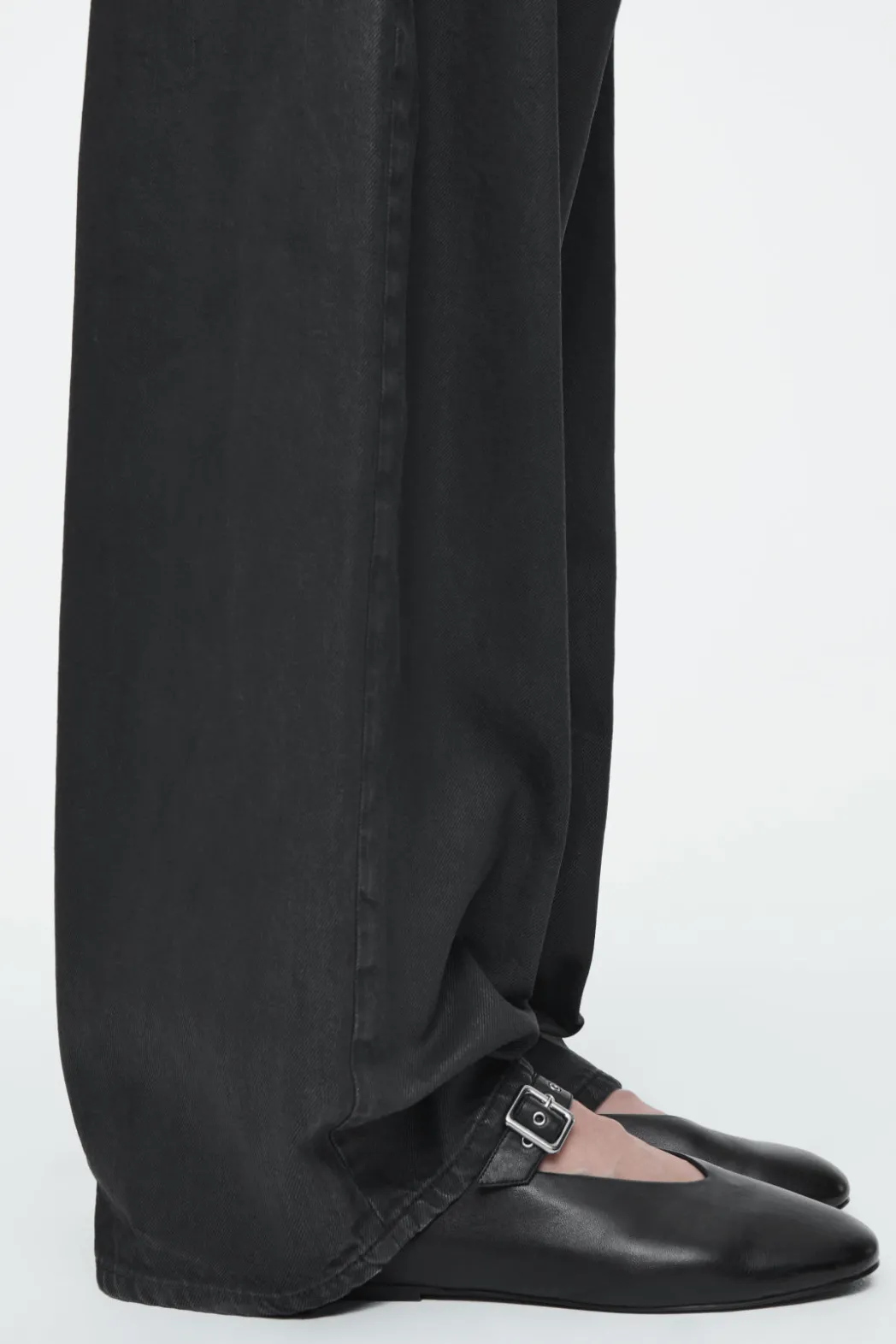 Sale COS BUCKLED BALLET FLATS BLACK