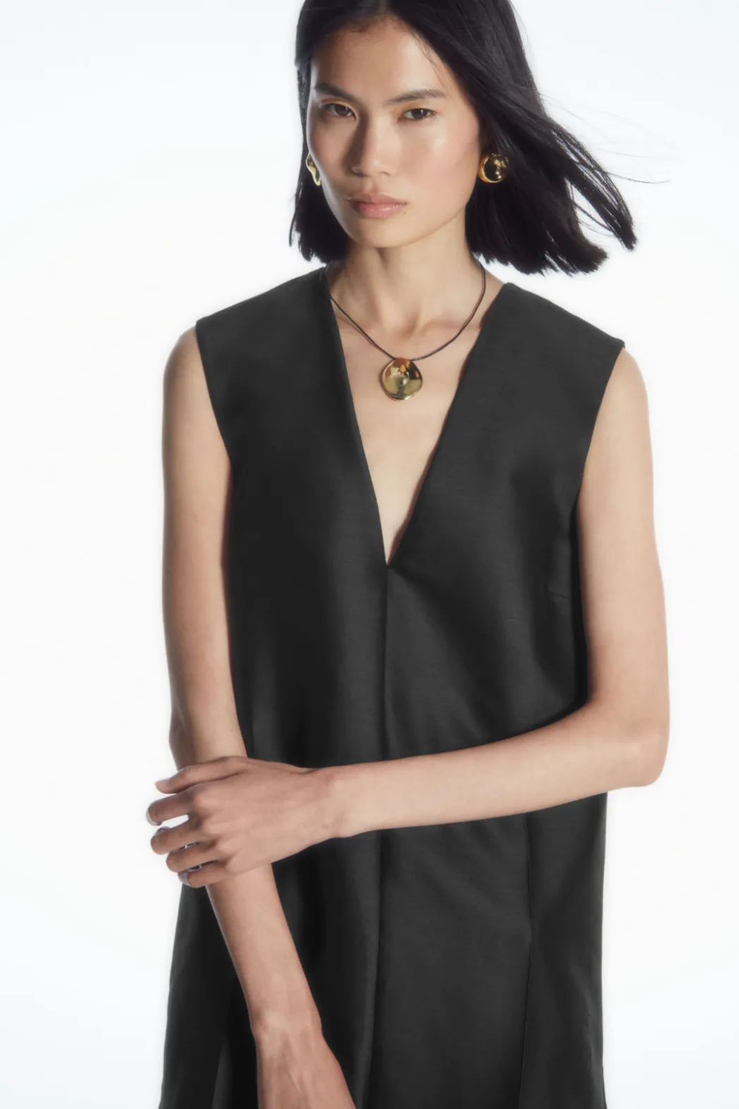 Clearance COS BUTTON-DETAIL WOOL-BLEND DRESS BLACK
