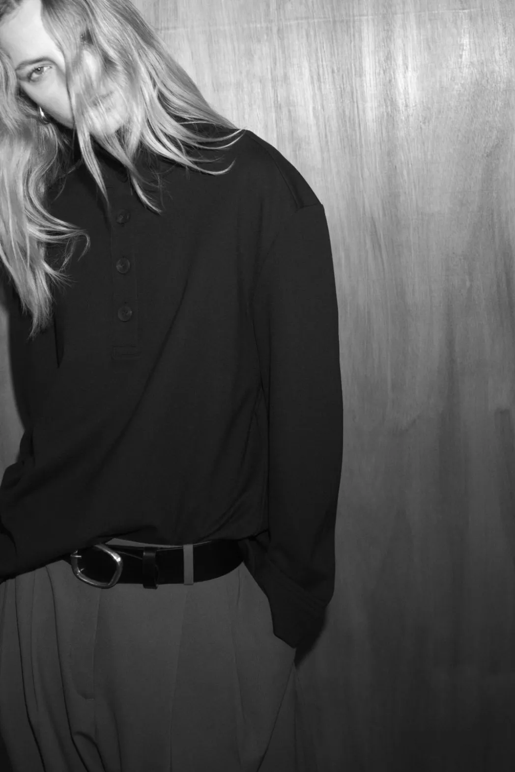 Sale COS BUTTONED FUNNEL-NECK TOP NAVY