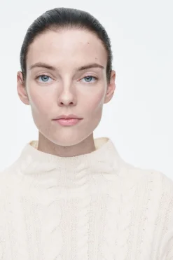 Hot COS CABLE-KNIT WOOL FUNNEL-NECK SWEATER IVORY