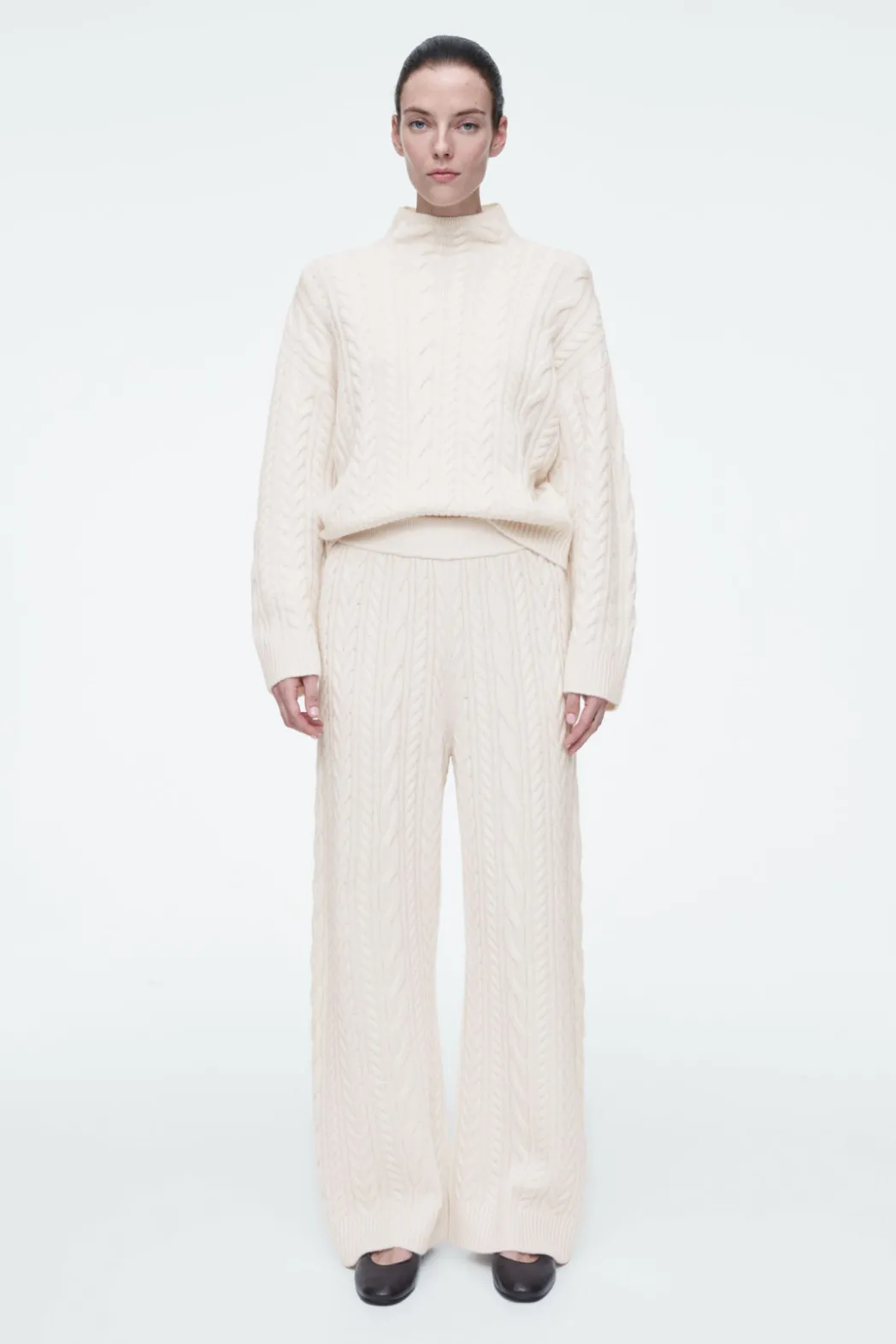 Clearance COS CABLE-KNIT WOOL PANTS IVORY