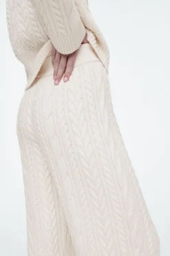 Clearance COS CABLE-KNIT WOOL PANTS IVORY