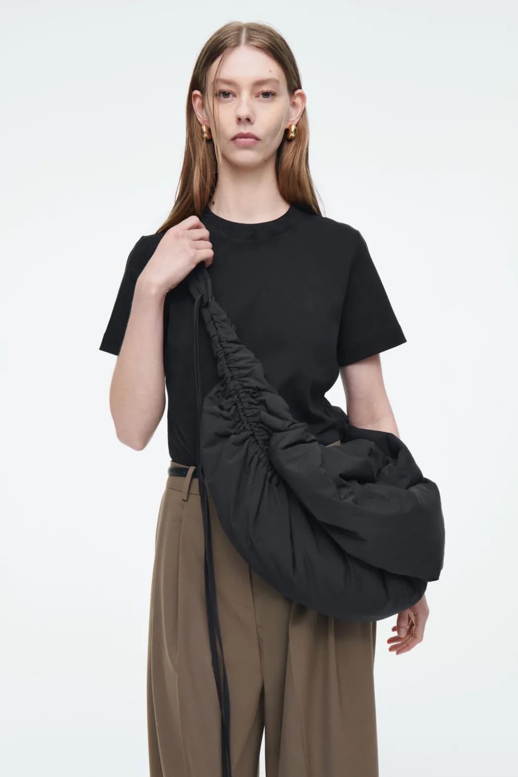 New COS CANOPY OVERSIZED CROSSBODY - NYLON BLACK
