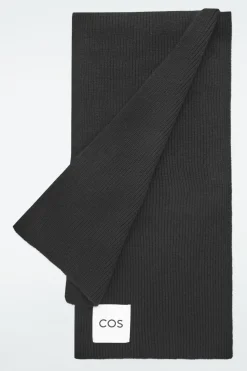Best COS CASHMERE-BLEND SCARF BLACK