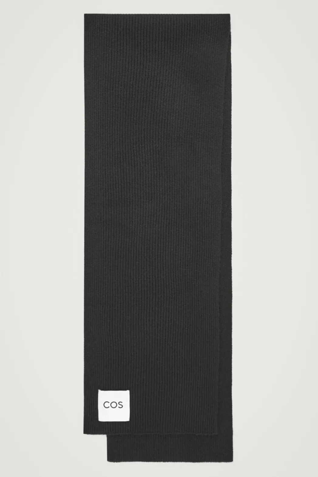 Best COS CASHMERE-BLEND SCARF BLACK