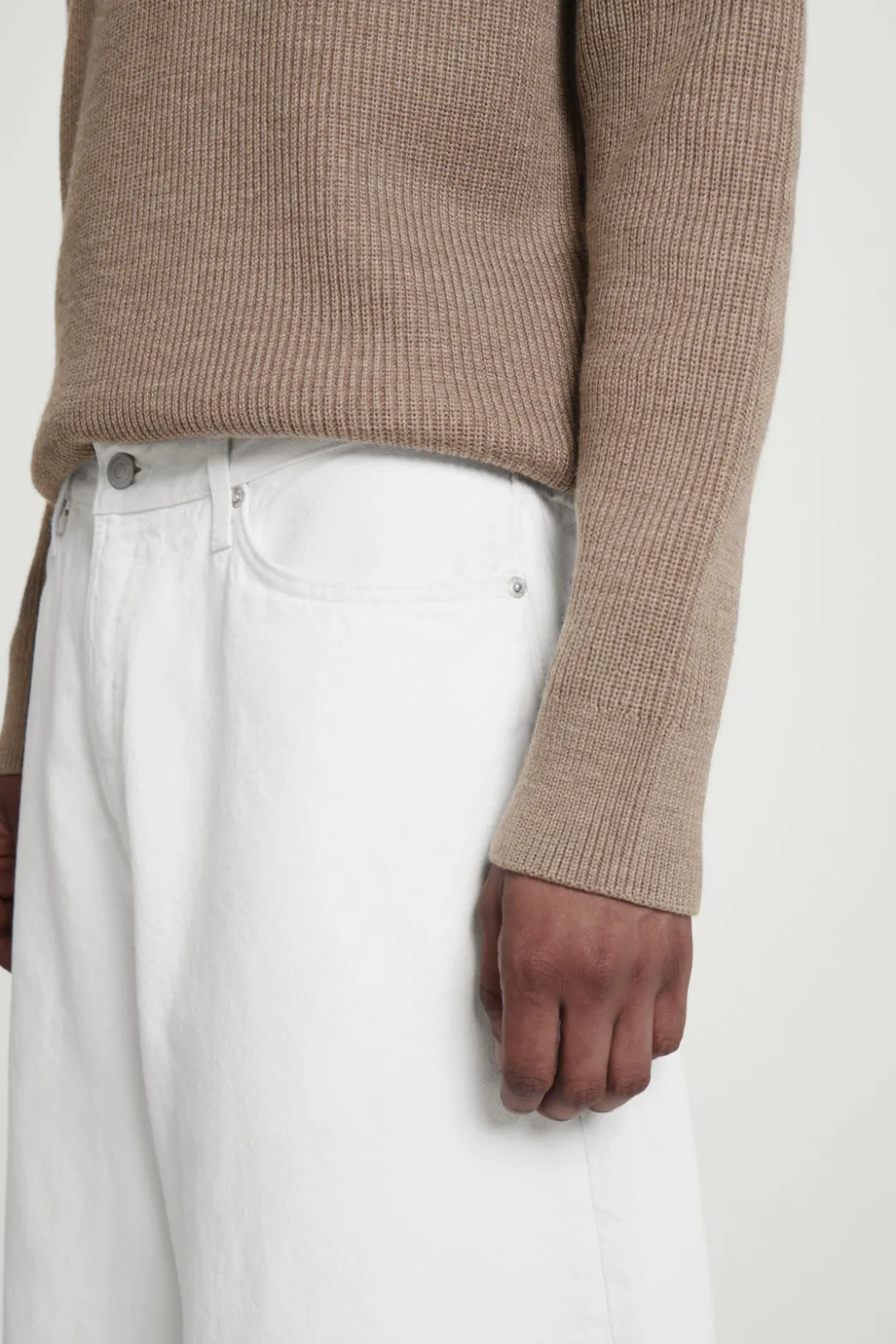 Sale COS CASK BARREL-LEG JEANS - RELAXED WHITE