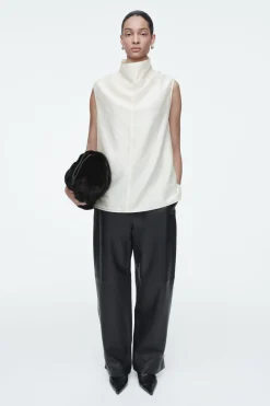 Clearance COS CAVATELLI CLUTCH - FAUX FUR BLACK