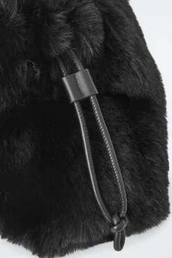 Clearance COS CAVATELLI CLUTCH - FAUX FUR BLACK