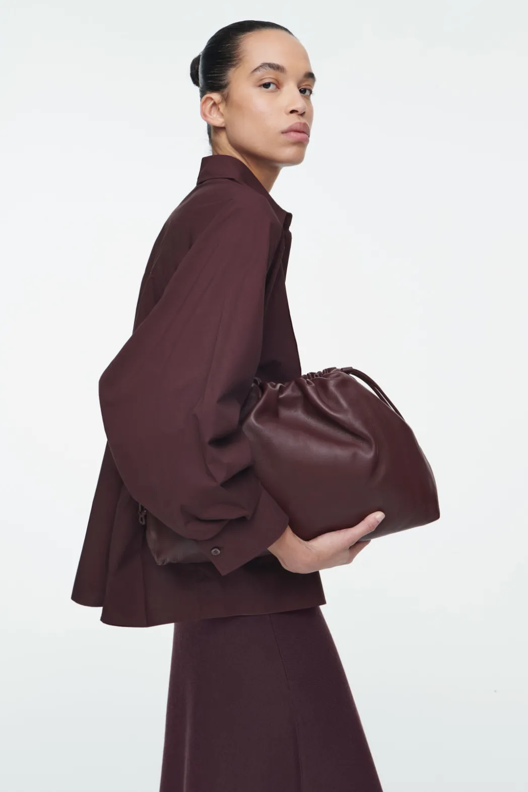 Best COS CAVATELLI CLUTCH - LEATHER BORDEAUX