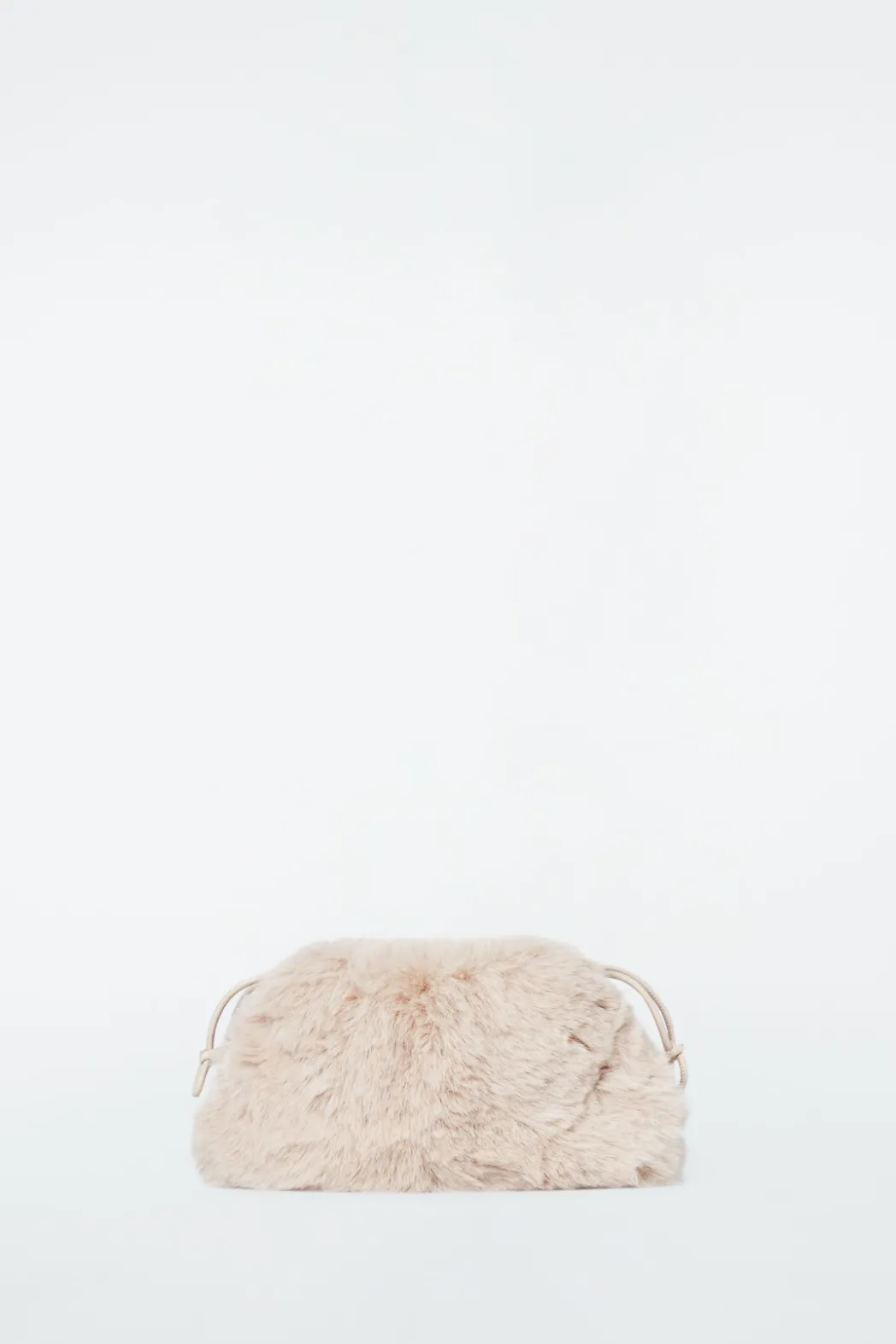 Best COS CAVATELLI MINI CLUTCH - FAUX FUR OFF-WHITE