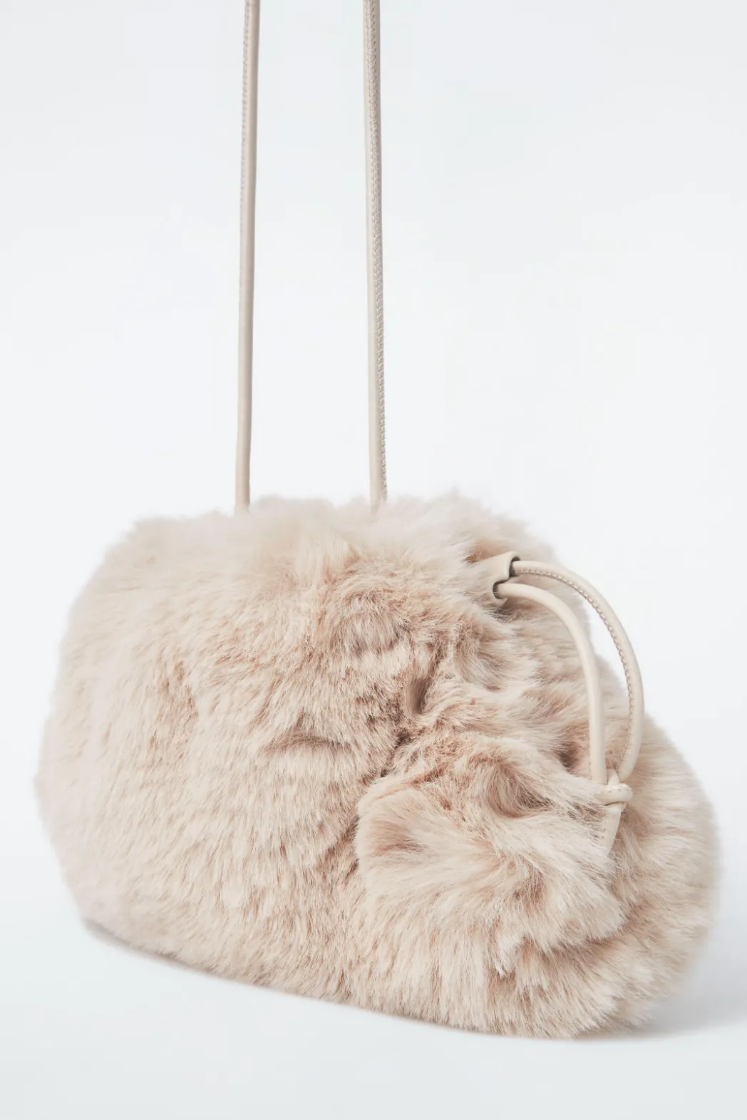 Best COS CAVATELLI MINI CLUTCH - FAUX FUR OFF-WHITE