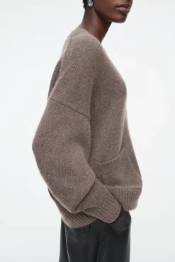 New COS CHUNKY CASHMERE-BLEND CARDIGAN MOLE